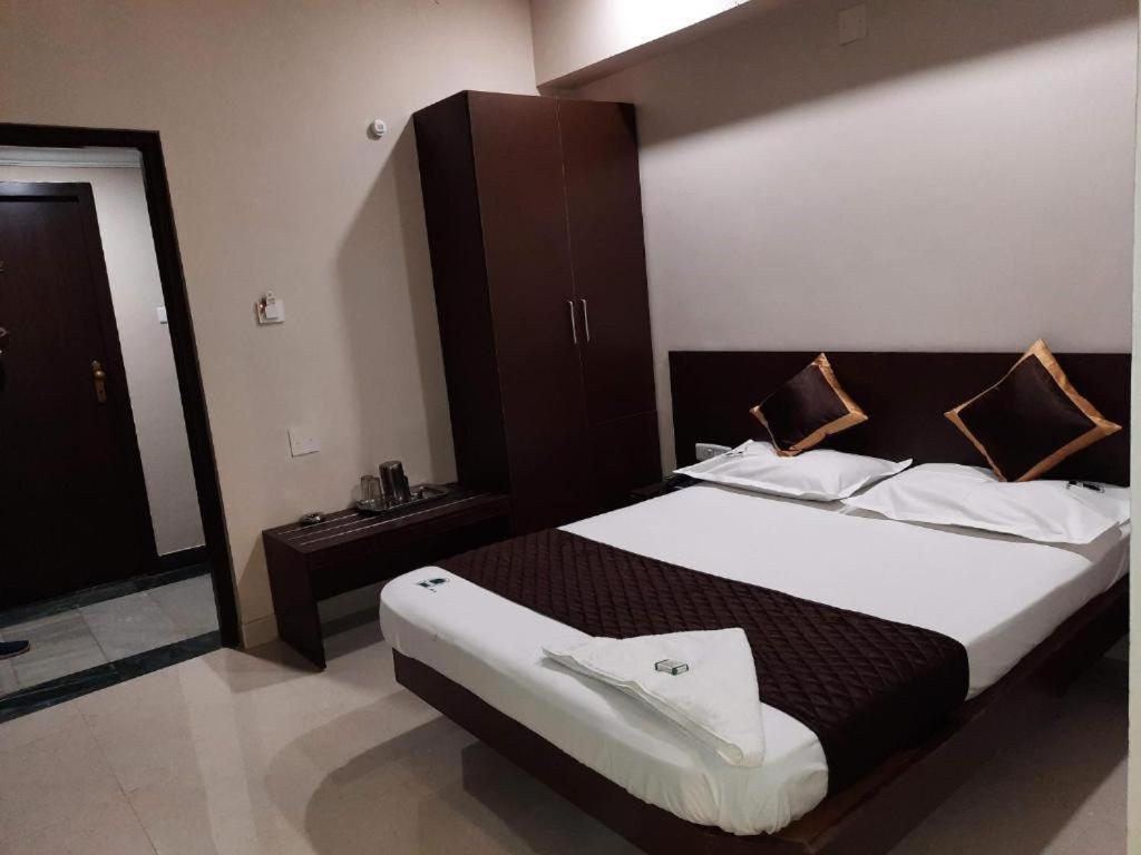 Hotel Aiba Regency 코임바토르 외부 사진